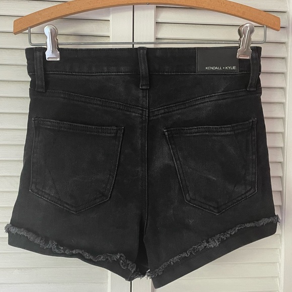 Kendall & Kylie Shorts - Size 3, W/26 - Picture 3 of 4